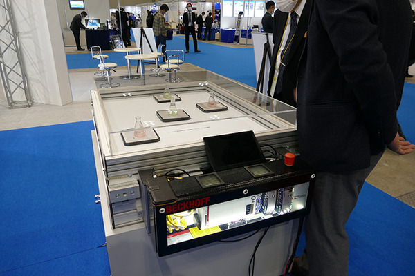 踊る教育用ロボからツアー用モビリティ、ソーラーパネル清掃ロボットまで 「新価値創造展2021」