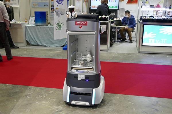 踊る教育用ロボからツアー用モビリティ、ソーラーパネル清掃ロボットまで 「新価値創造展2021」