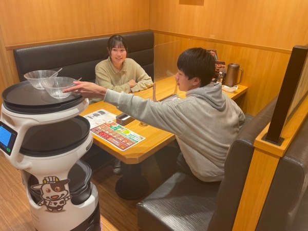 牛角・北海道・土間土間・ステーキ宮など100店舗で「Servi」(サービィ)追加導入 ステーキ宮は全店で導入完了見込み