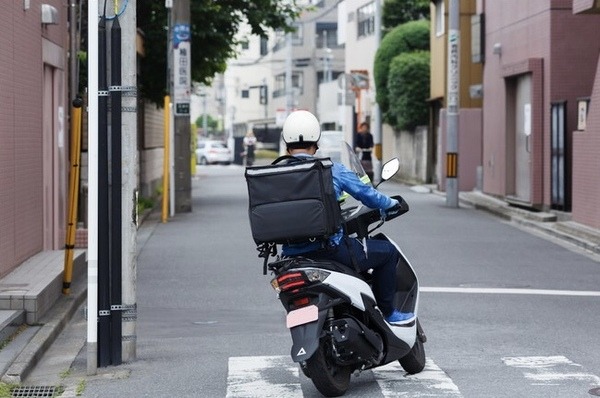 フードデリバリーの宅配経路をAIで最適化　多くの注文をより少人数で早く配送へ　東大発ベンチャー