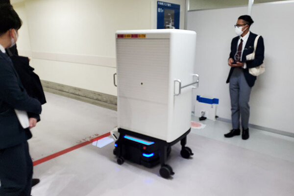 藤田医科大学病院で医療現場を支援するロボットの実証実験　病院向け搬送ロボット「MELDY」と自動運転モビリティ「WHILL」