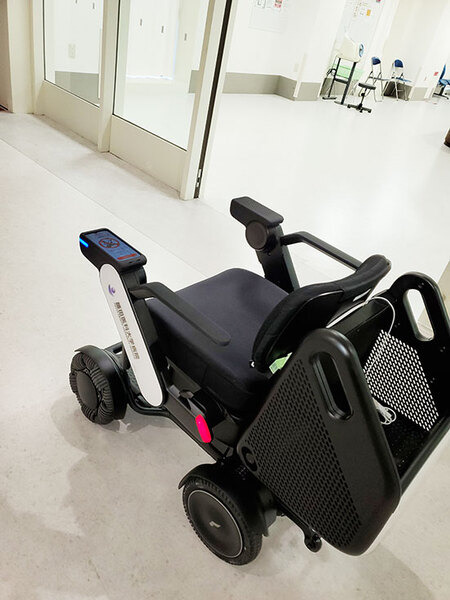 藤田医科大学病院で医療現場を支援するロボットの実証実験　病院向け搬送ロボット「MELDY」と自動運転モビリティ「WHILL」