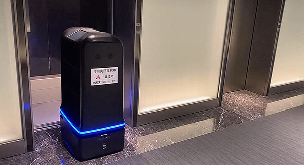 ロボットがオフィスに食事を配達するデリバリーシステムをスカイファームが提供　丸の内エリアにおけるロボットの社会実装事業