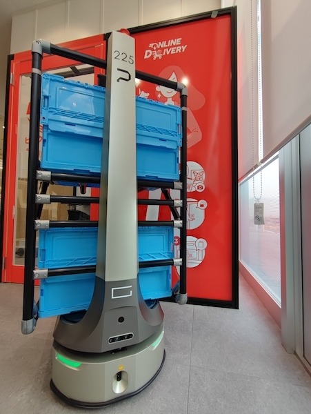 「BLΛNDEつくば並木店」で自律型協働ロボット『PEER』が稼働 ネットスーパー「オンラインデリバリー」のピッキングを支援