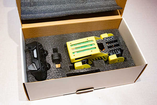 ロボット犬『Mini Pupper』(ミニぷぱ) レビュー　使ってわかった3つの楽しみ方　顔の変更、カメラの接続にも挑戦