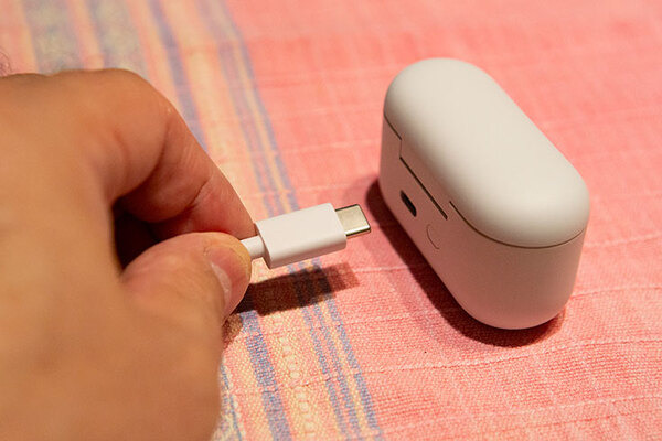 Amazonの完全ワイアレスイヤホン「Echo Buds」実機レビュー　3週間使ってみてわかった良い点と注意点