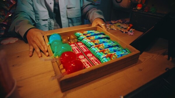 リザードンでかい!!ピカチュウかわいい！ポケモンたちが駄菓子屋でダンス！『ポケモン 赤・緑』の音楽をサンプリングしたMVを公開