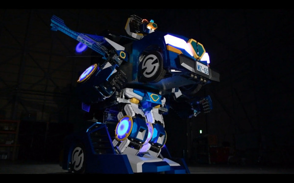 身長4mの人型トランスフォーム変形ロボットが進化！コクピットに搭乗して操縦＆遠隔操作もできる制御システム「V-Sido」搭載