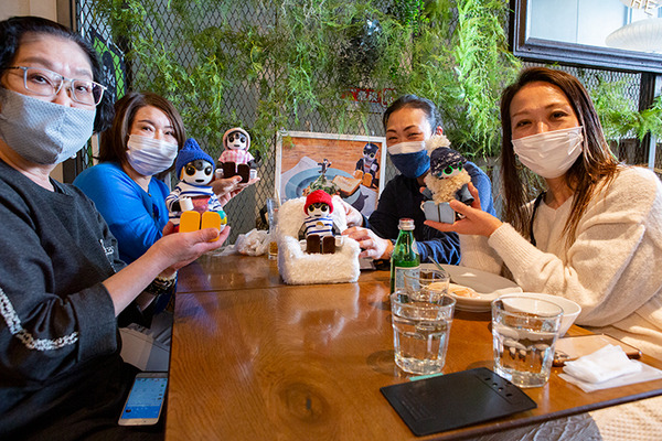 渋谷「PARK+」にLOVOT 約40体が集まる、閉店を惜しむ声　パートナーロボットがヒトと共に暮らす社会を提案