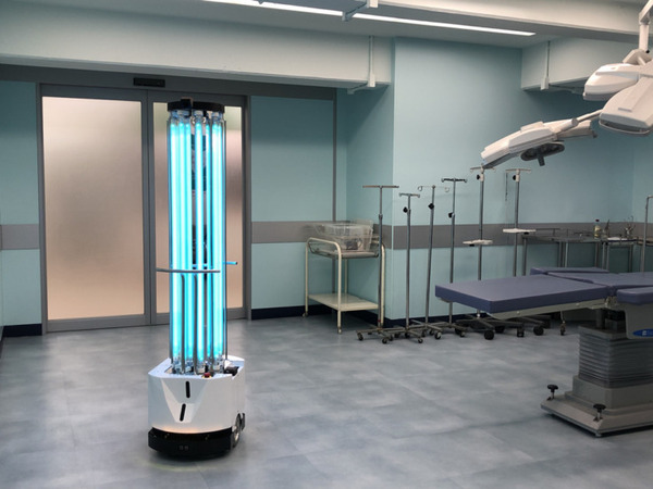 スマートロボティクス 自律走行が可能な殺菌灯搭載ロボット「SR-UVC」モデルCを販売開始 人を検知すると照射を停止