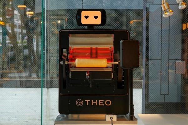 AIオーブン「THEO」 ジャージー牛乳を使用したオリジナルバウムクーヘンを焼き上げる りんどう湖ファミリー牧場へ導入