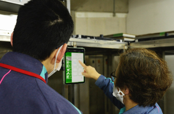 【世界初】リニアモーターで自律搬送する次世代ロボット倉庫「CUEBUS」東京駅の手荷物預かり所で実証実験　JR東日本グループ