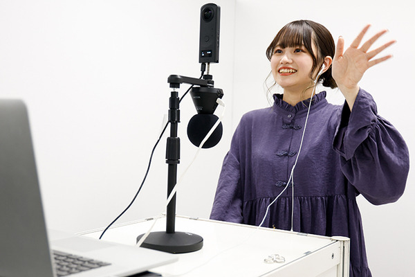 スカパー! が未来的な『さわれるVR握手会』開催！感覚をリアルに伝える握手ロボットとVRで鹿沼亜美がファンと遠隔交流