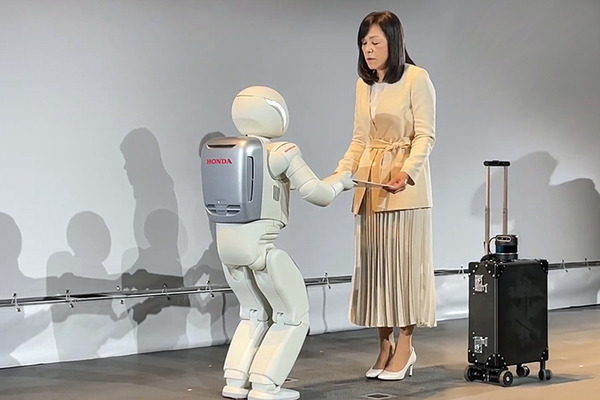 ありがとうアシモ！日本科学未来館で卒業セレモニー、20年を振り返る「THANK YOU ASIMO! ～未来館卒業おめでとう」