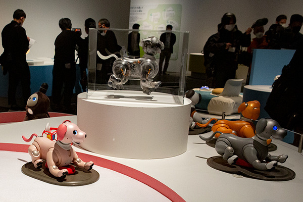 130点のロボットが集結「きみとロボット ニンゲンッテ、ナンダ?」会場レポート　日本科学未来館 特別展の見どころ　一挙に大紹介