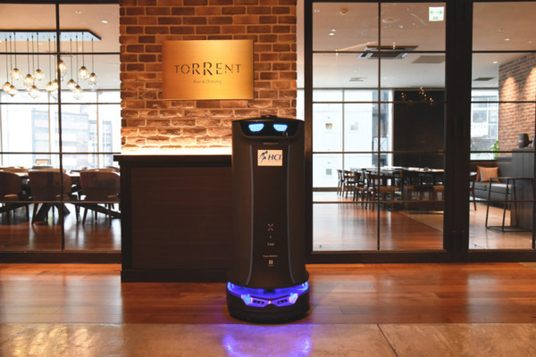 運搬用ロボットシステム「HolaBot」 渋谷ストリームエクセルホテル東急が導入 レストランの下膳をサポート