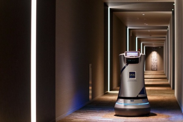 運搬用ロボットシステム「HolaBot」 渋谷ストリームエクセルホテル東急が導入 レストランの下膳をサポート