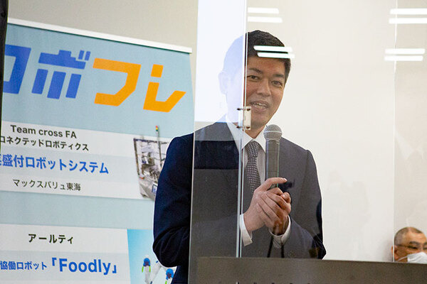 経産省が惣菜製造現場に「ロボットフレンドリー」導入を促進　惣菜盛付け現場にロボットと量子技術を正式導入、デモも公開