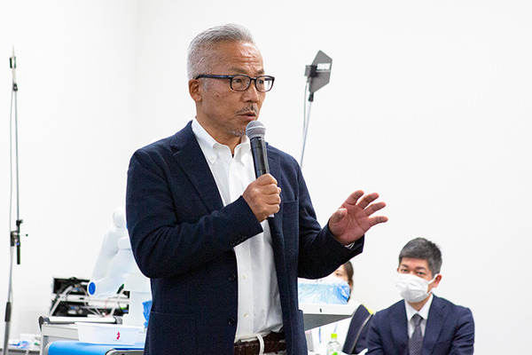 グルーヴノーツが量子コンピュータでシフト計算するデモを報道陣に公開　経産省/日本惣菜協会「ロボットフレンドリー」に量子技術で参画