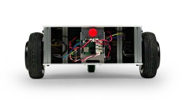 可搬重量約120kgのまま静音化を実現！ヴイストン、研究開発用台車ロボットの大型モデル「メガローバーF120A 」を発売