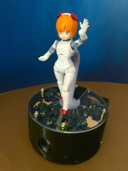 【動画あり】身長14cmのロボットフィギュア進化型「フィギュア3.0クレア」を発表　スピーシーズがプラチナマイスターを募集