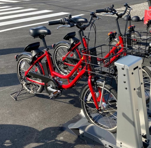 キックボードと電動自転車共通の『ハイブリット充電システム』大阪・関西万博の実証実験用パーソナルモビリティに搭載