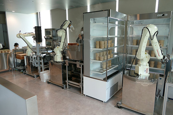 川崎重工のロボットカフェでカレーを食べてきた　羽田イノベーションシティ「Future Lab HANEDA」