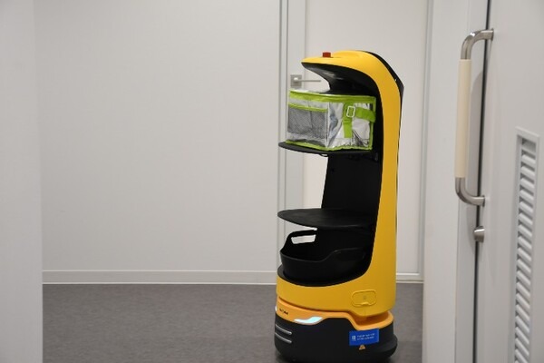 配膳ロボット「KettyBot」を検体搬送の用途で国内初導入　Senxeed Robotics、カラダテラス海老名で稼働