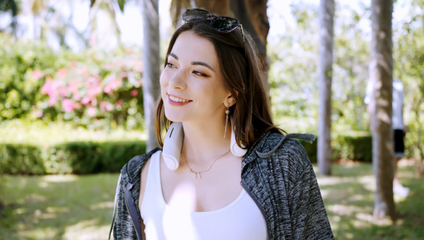 AI搭載の首掛けスマートクーラー「Metaura」Makuakeに登場！最低16度クーラー冷風＆大冷却面 フル充電で5時間以上動作