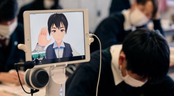 病気療養の子どもがアバターロボットで学校生活に参加！ 産官学で利用促進を目指す モデル拠点校ではメタバースも活用
