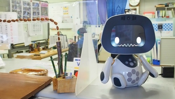 大島小松川公園でコミュニケーションロボット「unibo」を活用 情報発信や案内補助機器としての効果を検証
