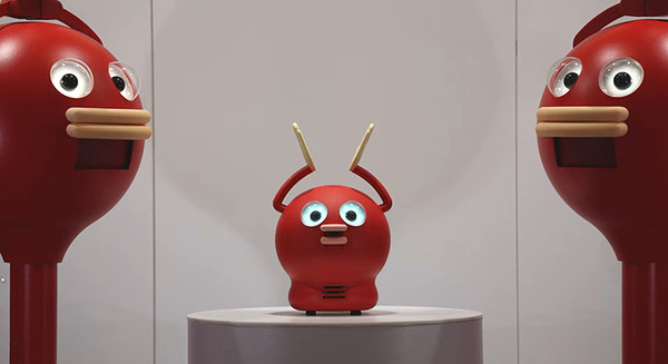 コミカルな拍手ロボット「ビッグクラッピー」にベイビー誕生!?「ベイビークラッピー」の発売を動画で予告