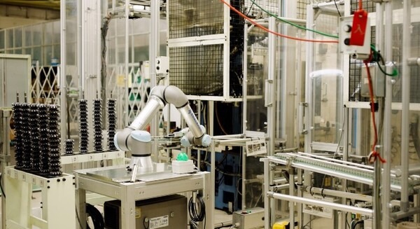 トヨタ自動車北海道がユニバーサルロボットの協働ロボットを導入　工程稼働率が92%から98%に向上　組み付けラインでも稼働