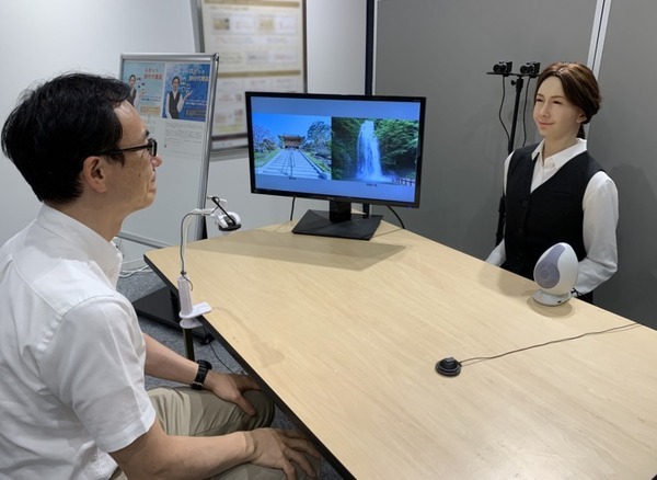 日本科学未来館で未来の旅行代理店を体験してきた　旅行相談AIアンドロイド嬢との会話　「対話ロボットコンペティション2022」開催