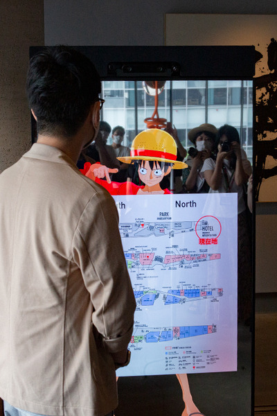 セコム「AIルフィ」と念願の会話体験、高度な音声合成技術にビックリ！『Meet the “ONE PIECE”』は巨大ガシャが大人気