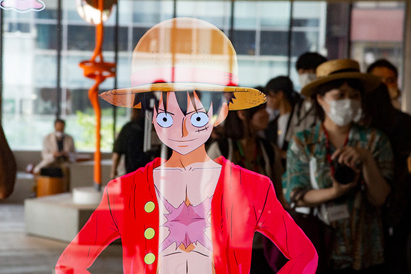 セコム「AIルフィ」と念願の会話体験、高度な音声合成技術にビックリ！『Meet the “ONE PIECE”』は巨大ガシャが大人気