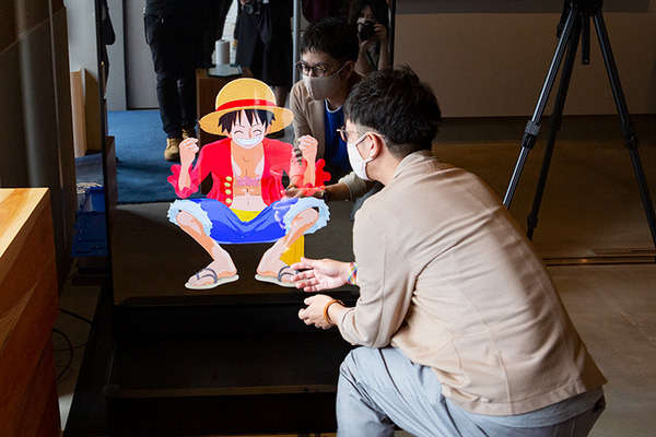 セコム「AIルフィ」と念願の会話体験、高度な音声合成技術にビックリ！『Meet the “ONE PIECE”』は巨大ガシャが大人気