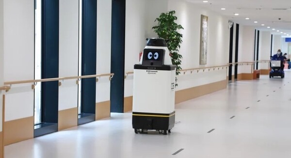 藤田医科大学病院 自動配送サービスロボットの実証実験　川崎重工業とSEQSENSEと協業、3D LiDARと自律走行制御を導入