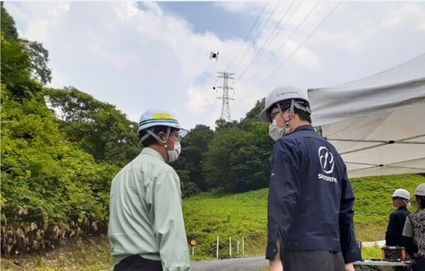 中電工業の送電鉄塔工事でSkyDriveの物流ドローン『SkyLift』が1.6トンの塗料を運搬　過酷な現場の労働環境改善と担い手確保へ