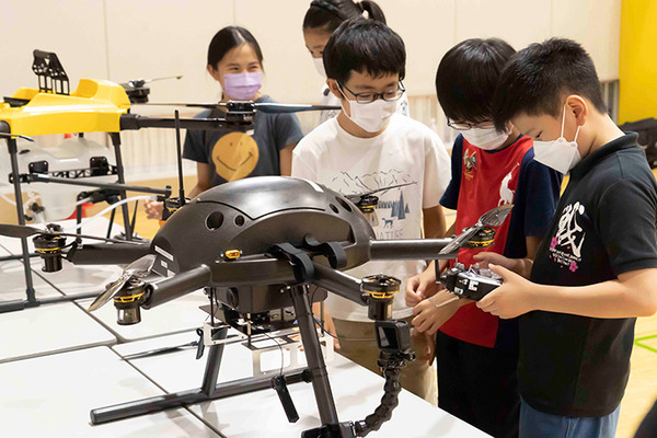 約150名の小学生が『ドローンを活用した防災教室』体験　パーソルがICT教育「テクノロジー×防災」の一環として開催　豊洲北小学校