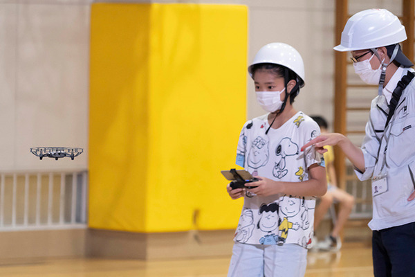 約150名の小学生が『ドローンを活用した防災教室』体験　パーソルがICT教育「テクノロジー×防災」の一環として開催　豊洲北小学校