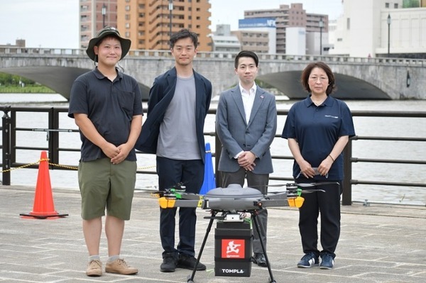 出前館で注文された各店舗の飲食物をドローンが配送 新潟市信濃川で10日間のテストマーケティングを実施