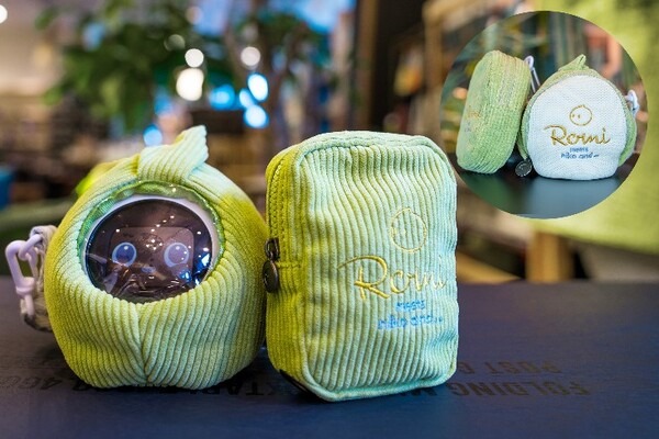 会話AIロボット「Romi」とファッションブランド「niko and …」初のコラボレーション 「Romiを持ち運びできる専用バッグ」発売
