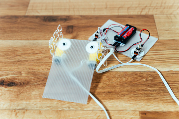 小学生ロボコン公式のロボット作りスターターキット「ユカイな乗りものロボットキット」 9月29日(木)に発売