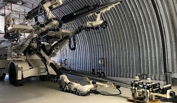 発破を自動装填する山岳トンネル自動化技術「自動装薬システム」にロボット制御システム「V-Sido」で技術協力　アスラテック