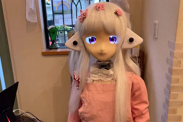 【速報】美少女ロボット3姉妹による「メイドロボカフェ」が期間限定でOPEN　アパートの一室から始まった夢への挑戦　MaSiRoプロジェクト