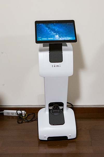 ハピロボが「遠隔操作」＆「AI自律走行」両対応のスマートロボット新モデル「temi V3」発表　5G対応セルラーモデルも登場