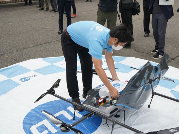 ドローンを活用した新スマート物流「SkyHub」開始　最短30分で注文の食料品や日用品を配送　福井県敦賀市