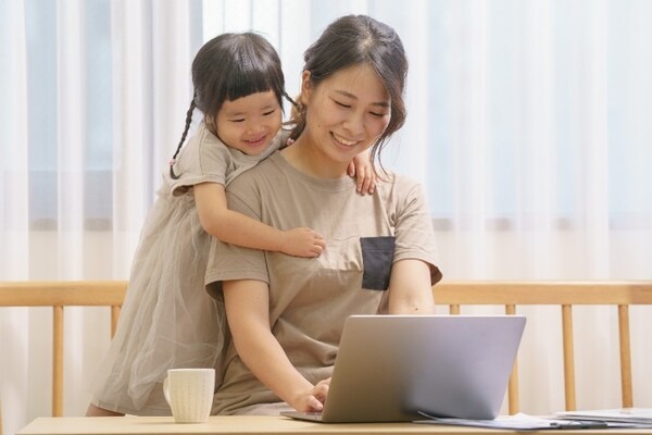 ユピテル製見守りロボット「ユピ坊」定額サービス『e-おうち』高齢者やデジタル初心者にも安心