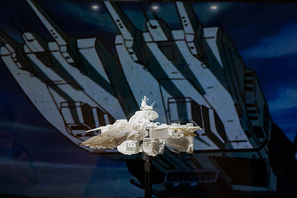 「超時空要塞マクロス展」レポート　全長70cmマクロス戦艦からロボットへ変形デモ写真を公開、合計4,600回トラブルなし！2023年春に横浜で公開